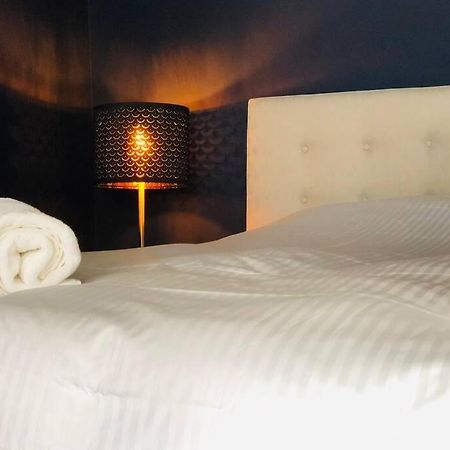Brussels By Foot! Authenticity & Luxury Nearby Apartament Zewnętrze zdjęcie