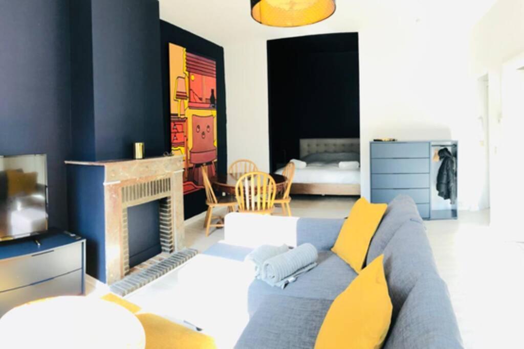 Brussels By Foot! Authenticity & Luxury Nearby Apartament Zewnętrze zdjęcie
